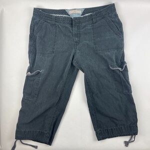 Levis Crop Pants Womens 12 Black Cargo Pockets